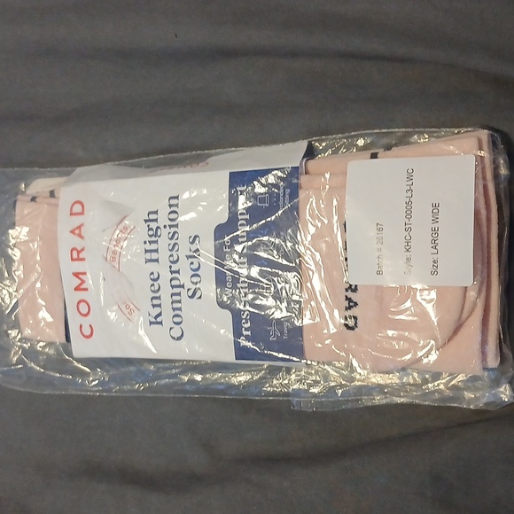 Knee-High Compression Socks – Rose/Navy Stripe - Picture 6 of 7